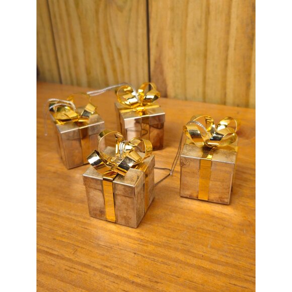 Vintage 90's Godinger Set of 4 Silverplate Gift Box Ornaments - Picture 5 of 7